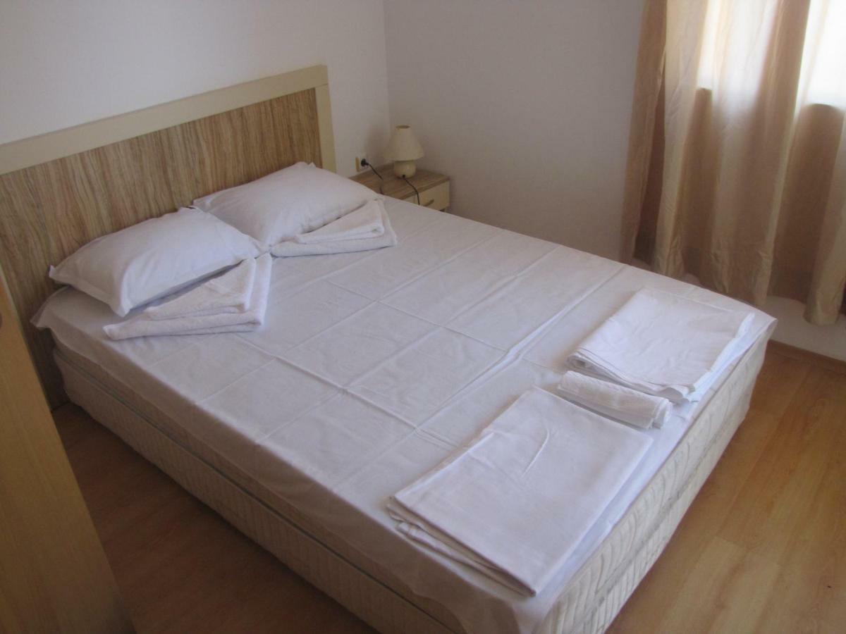 Guest Apartments Salena Sunny Beach Ngoại thất bức ảnh