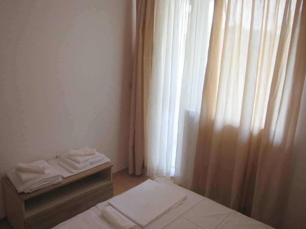 Guest Apartments Salena Sunny Beach Ngoại thất bức ảnh