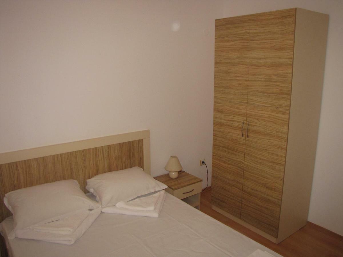 Guest Apartments Salena Sunny Beach Ngoại thất bức ảnh